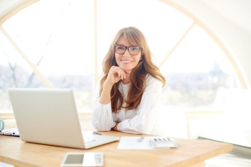 LAS MUJERES TENEMOS LOS MISMOS DERECHOS SALARIALES QUE LOS HOMBRES