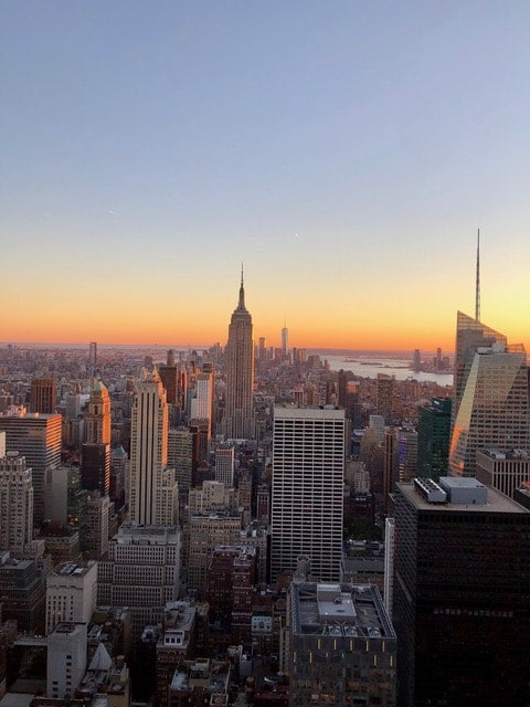 Una de mis razones para adorar New York son sus atardeceres con cielos despejados.