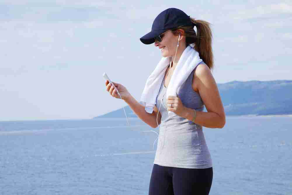 El ejercicio físico así como oir música es generador de bienestar emocional y físico