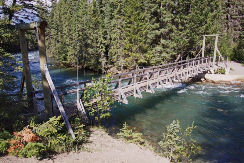 Unas vacaciones en Alberta, Canada, disfrutando de las bellezas de sus paisajes y de hacer caminatas en Jasper National Park, será una experiencia inolvidable para ti y tus niños.