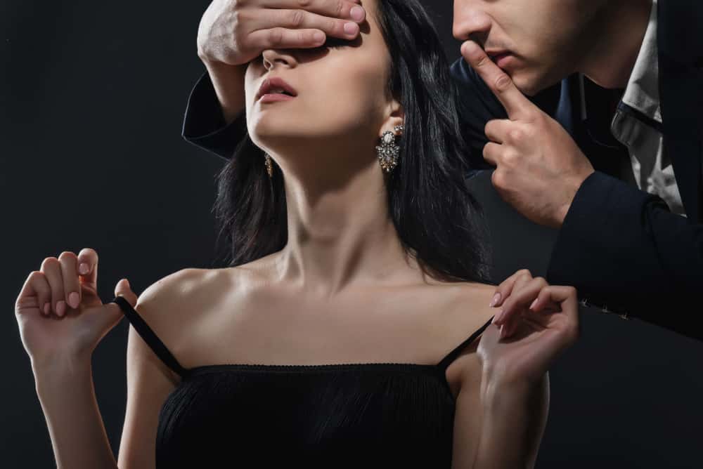 Nadie mejor que tu pareja para saber cuáles son tus fantasías eróticas. Eso ayuda a tener una mejor relación de pareja e impacta positivamente en tu bienestar.