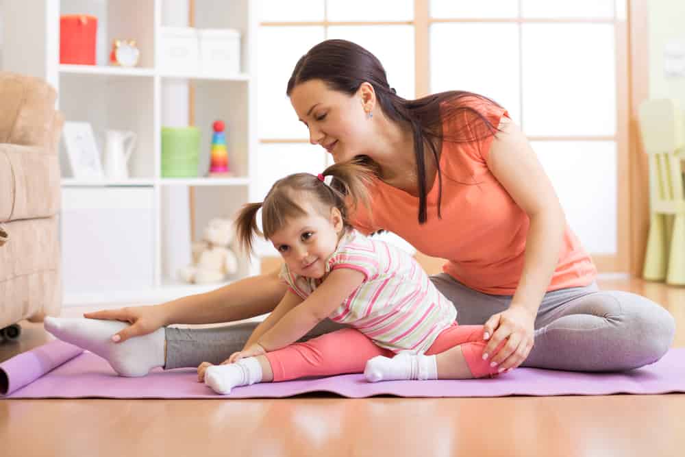 Las articulaciones son piezas que debemos cuidar para que no se desgasten. El estiramiento acompañado de ejercicio las mantiene funcionando perfectamente.
