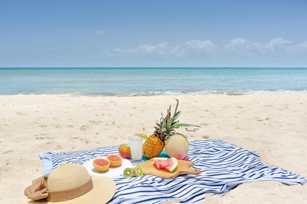 En la playa, en casa, si vas a ejercitarte lleva un jugo detox para nutrirte y regalarte salud y bienestar.