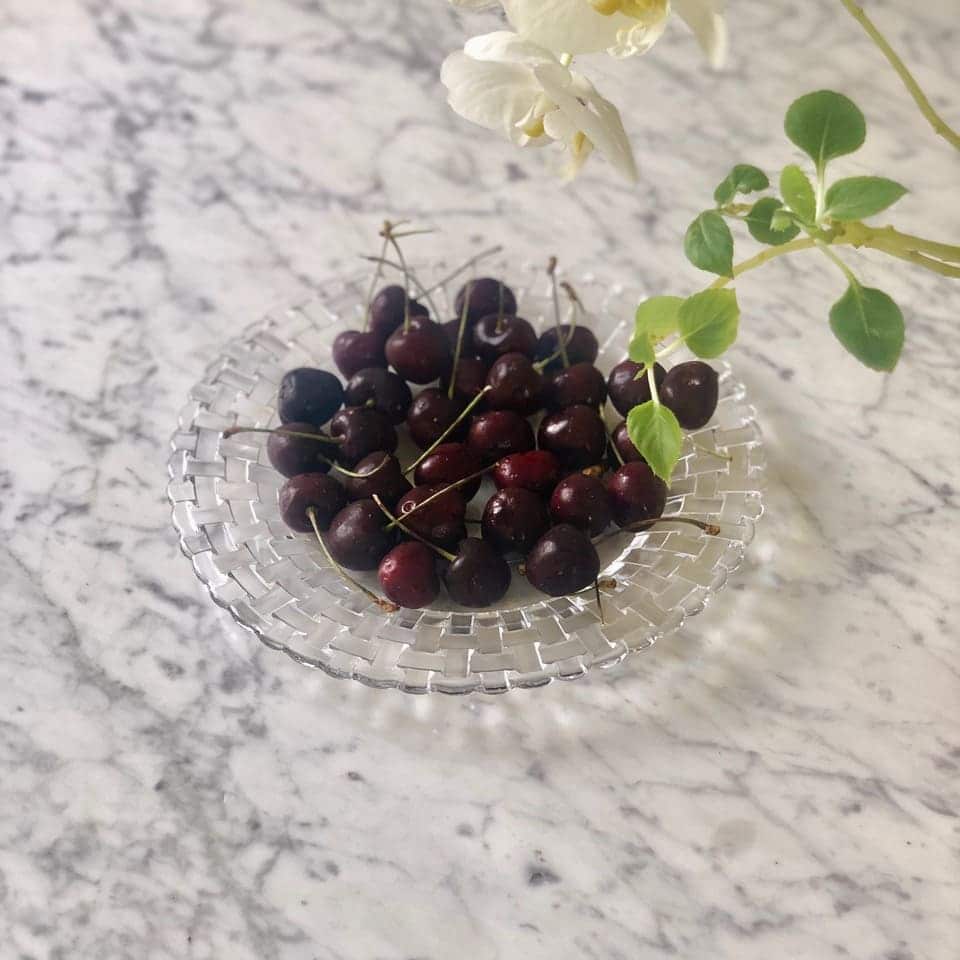 Los alimentos ricos en nutrientes es lo que principalmente necesita el organismo para estar saludable.