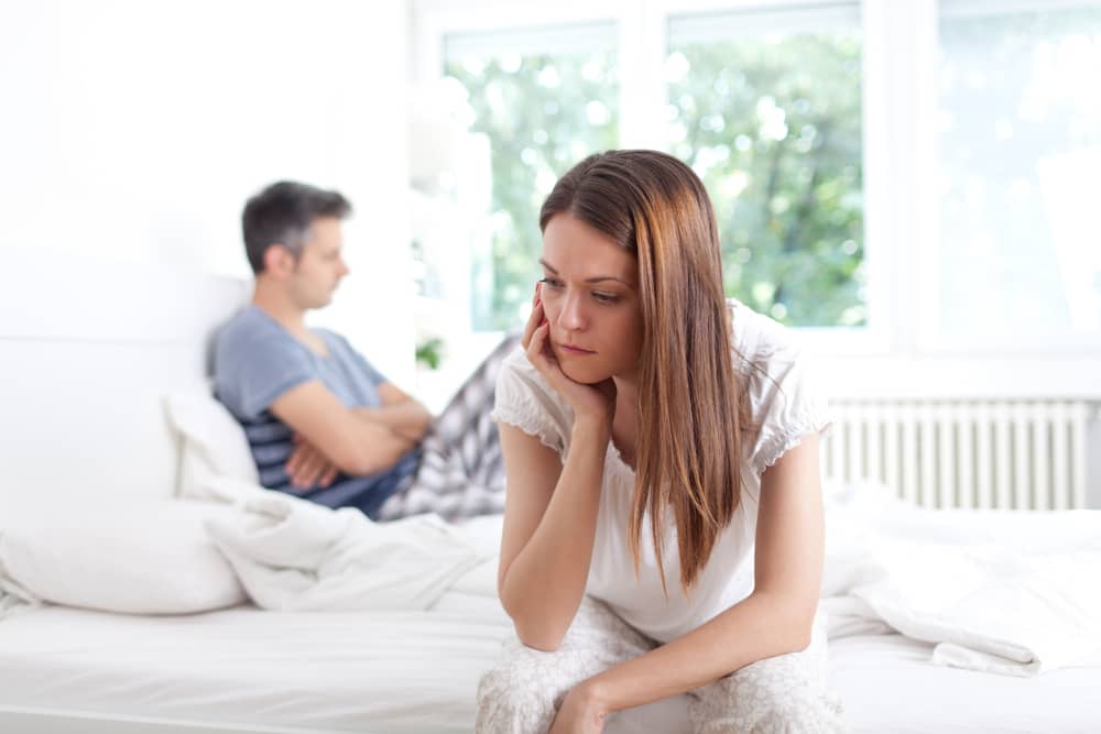 El egocentrismo es una actitud que puede causar problemas matrimoniales.