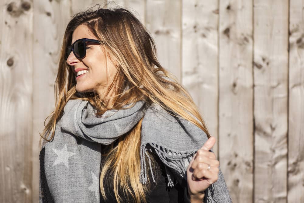 Las pashminas son accesorios básicos para vestirse en Otoño. Elige distintos largos y colores para elevar tus outfits