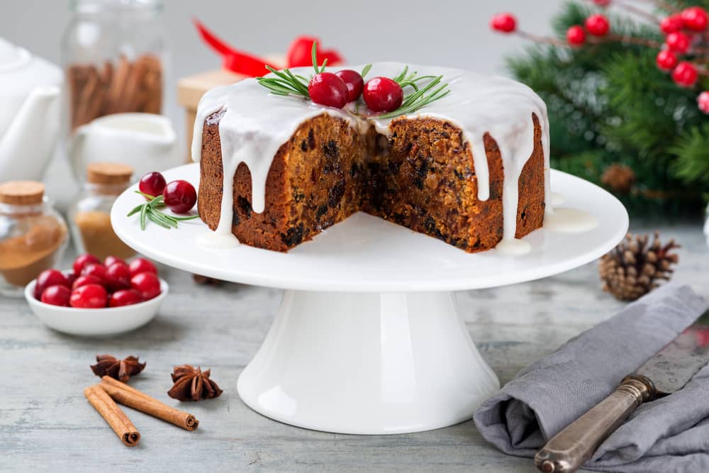 Una de las tortas de Navidad que no pueden faltar en la mesa es la tradicional con frutos secos macerados.