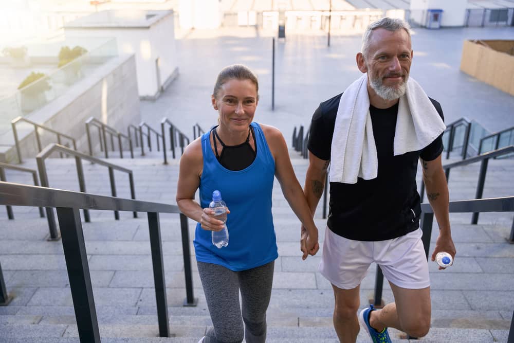 Para no sentir malestar después del ejercicio hay que mantenerse hidratado antes, mientras y luego de terminar.